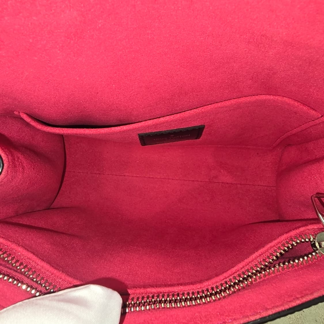 [중고/정품] 루이비통 클루니 미니 에피 블랙 토트백 상품이미지9