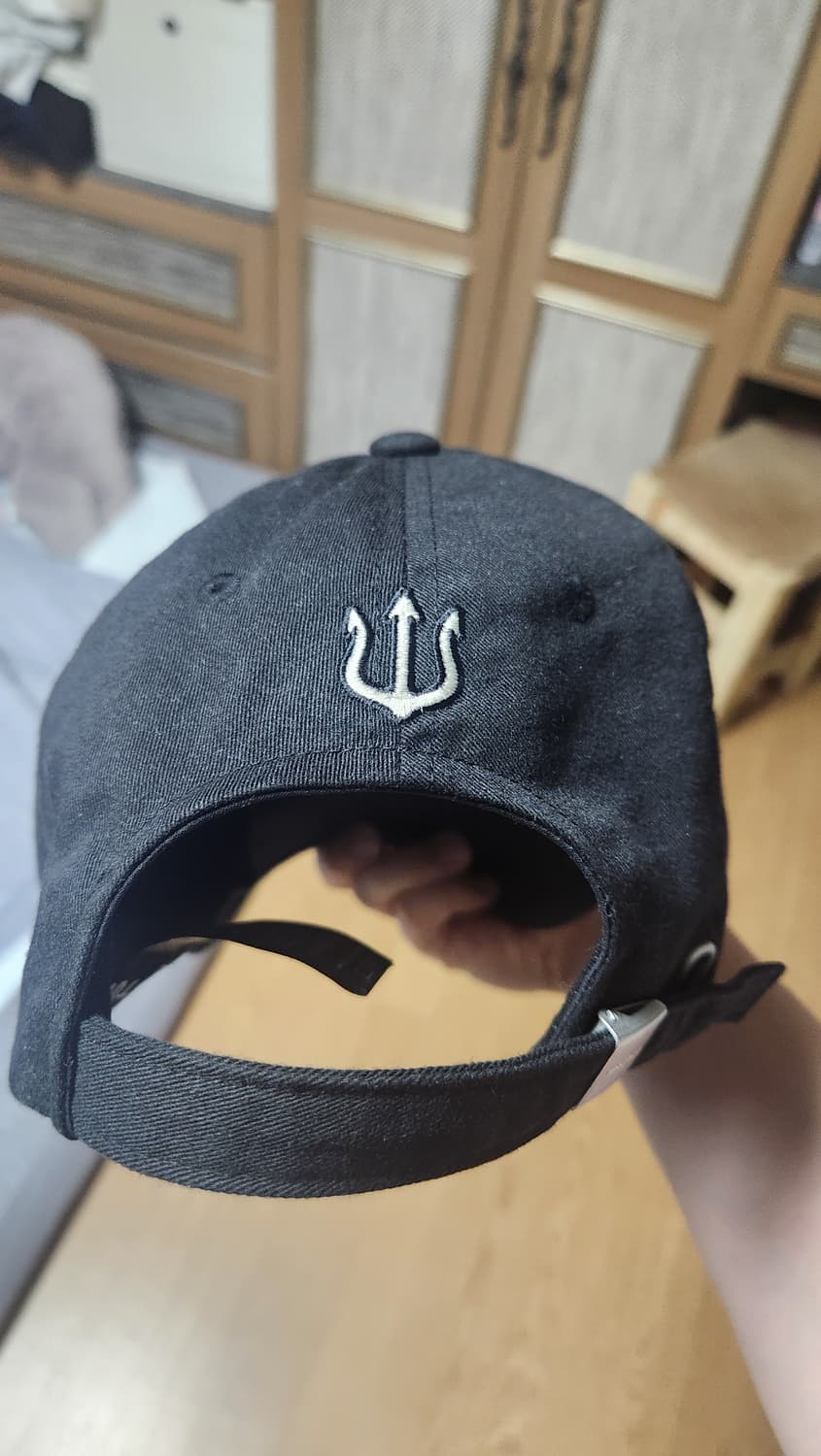 베루툼 세리프 볼캡 상품이미지3