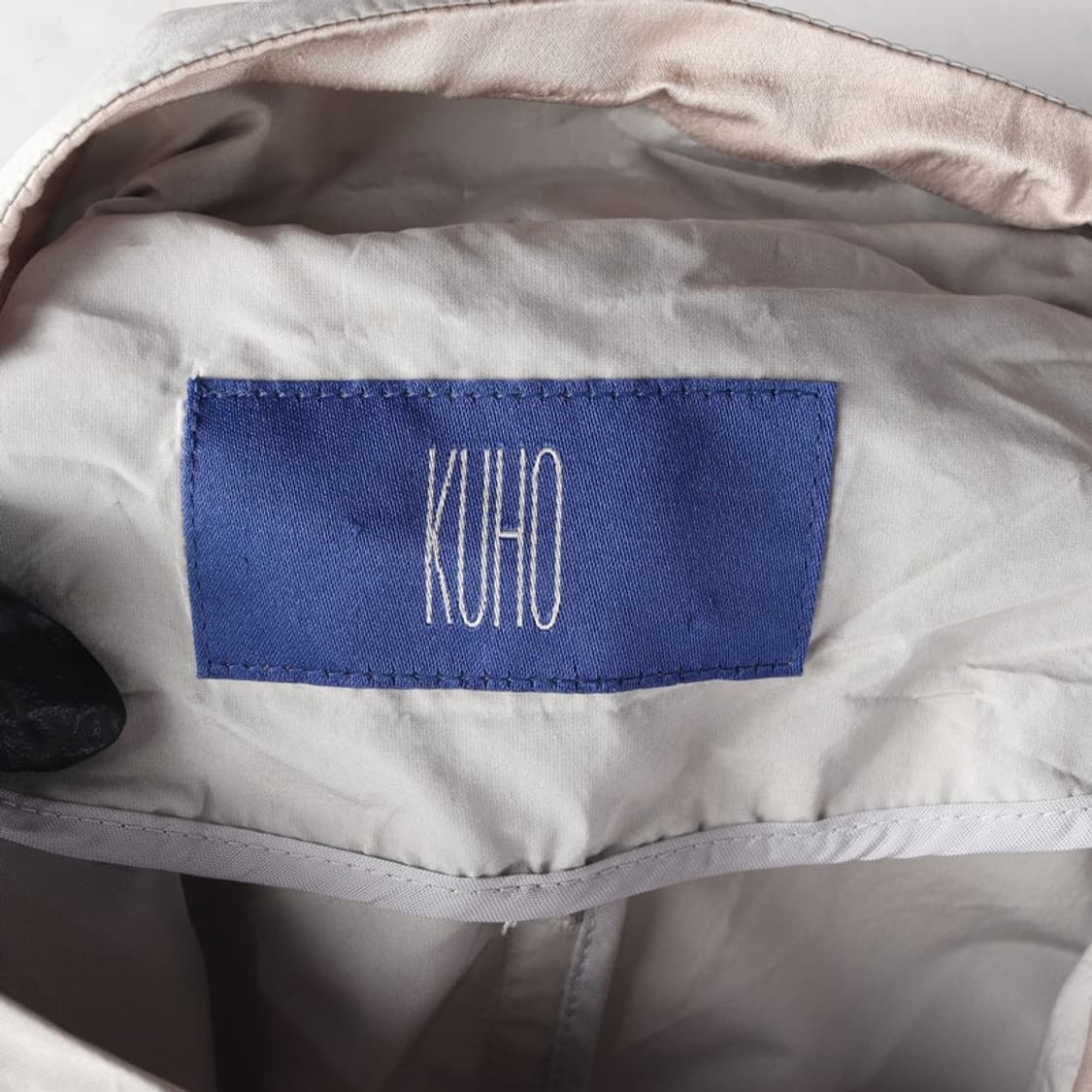 KUHO 셔링 디테일 바람막이 코트 상품이미지5