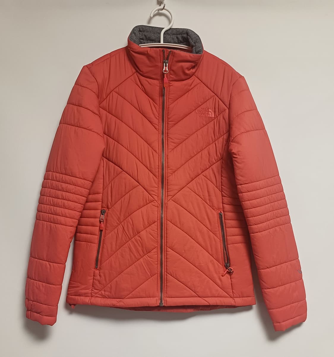 노스페이스 여성 패딩 85(S) / 폴리 충전 / 경량 아웃도어 상품이미지1