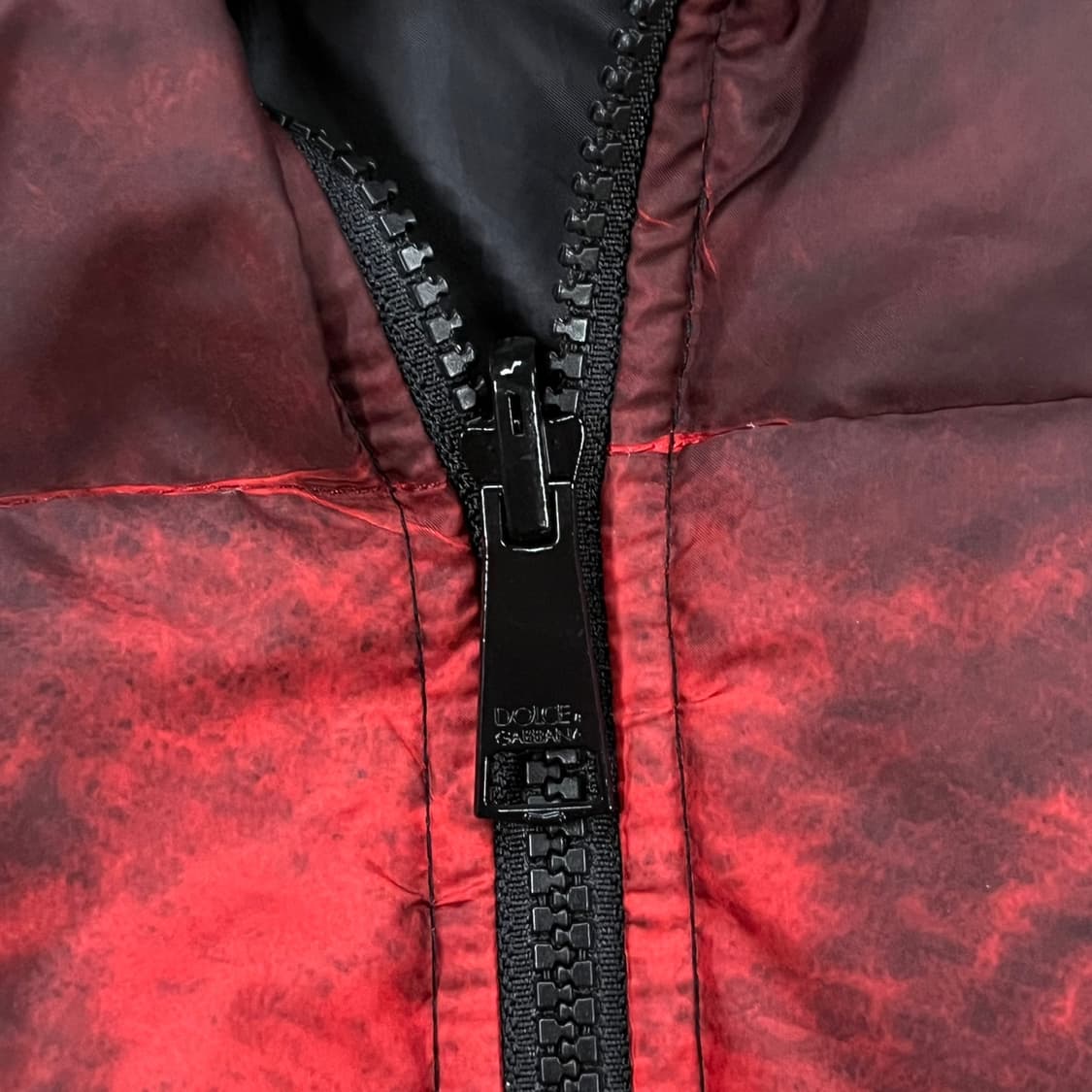 [정품/52] 돌체앤가바나 블랙 레드 양면 패딩 조끼 b13 상품이미지7