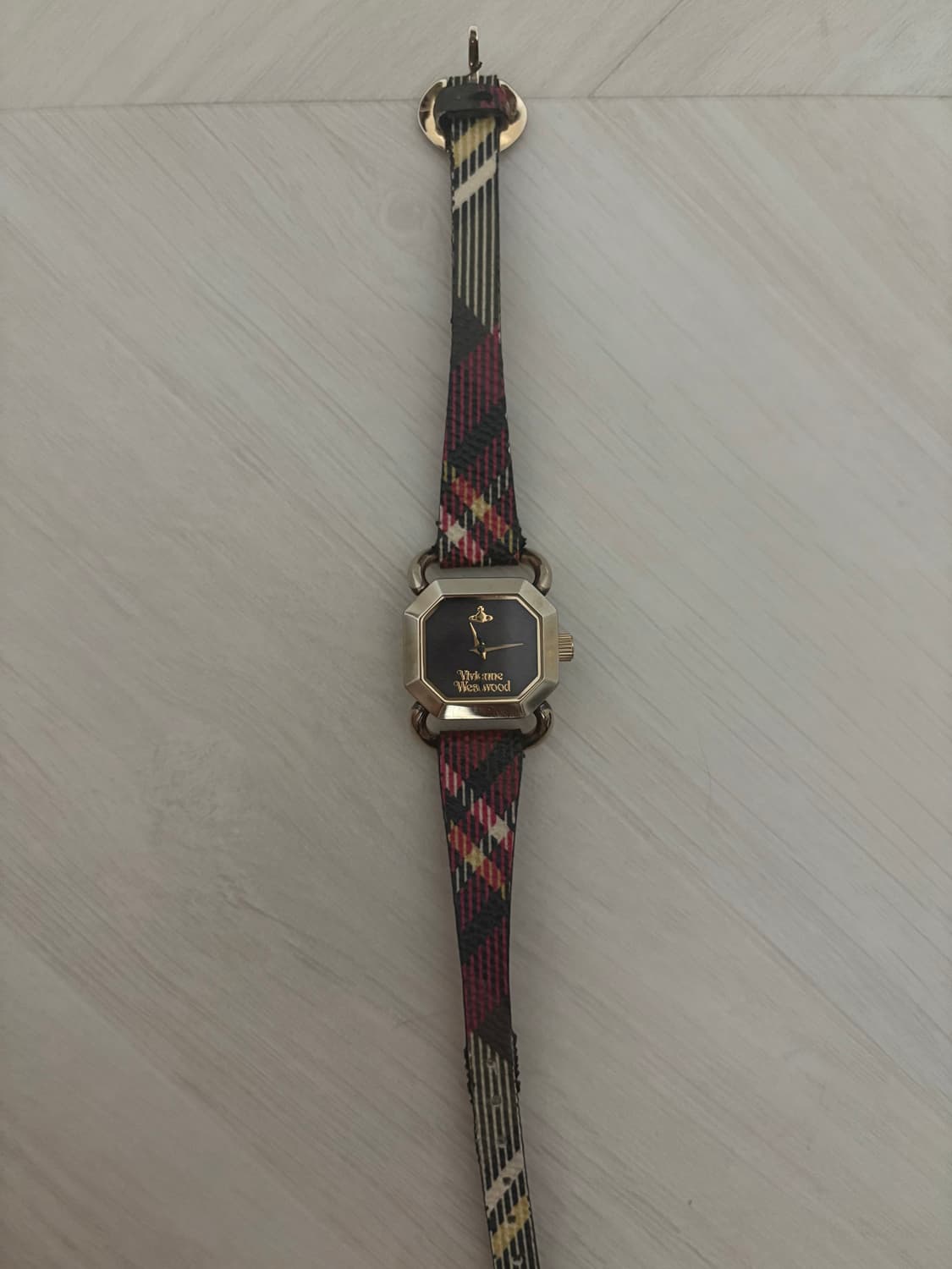 비비안웨스트우드 가죽 시계 상품이미지1