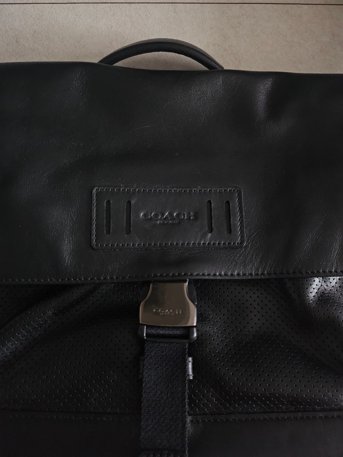 코치 coach 레더 크로스백 상품이미지3