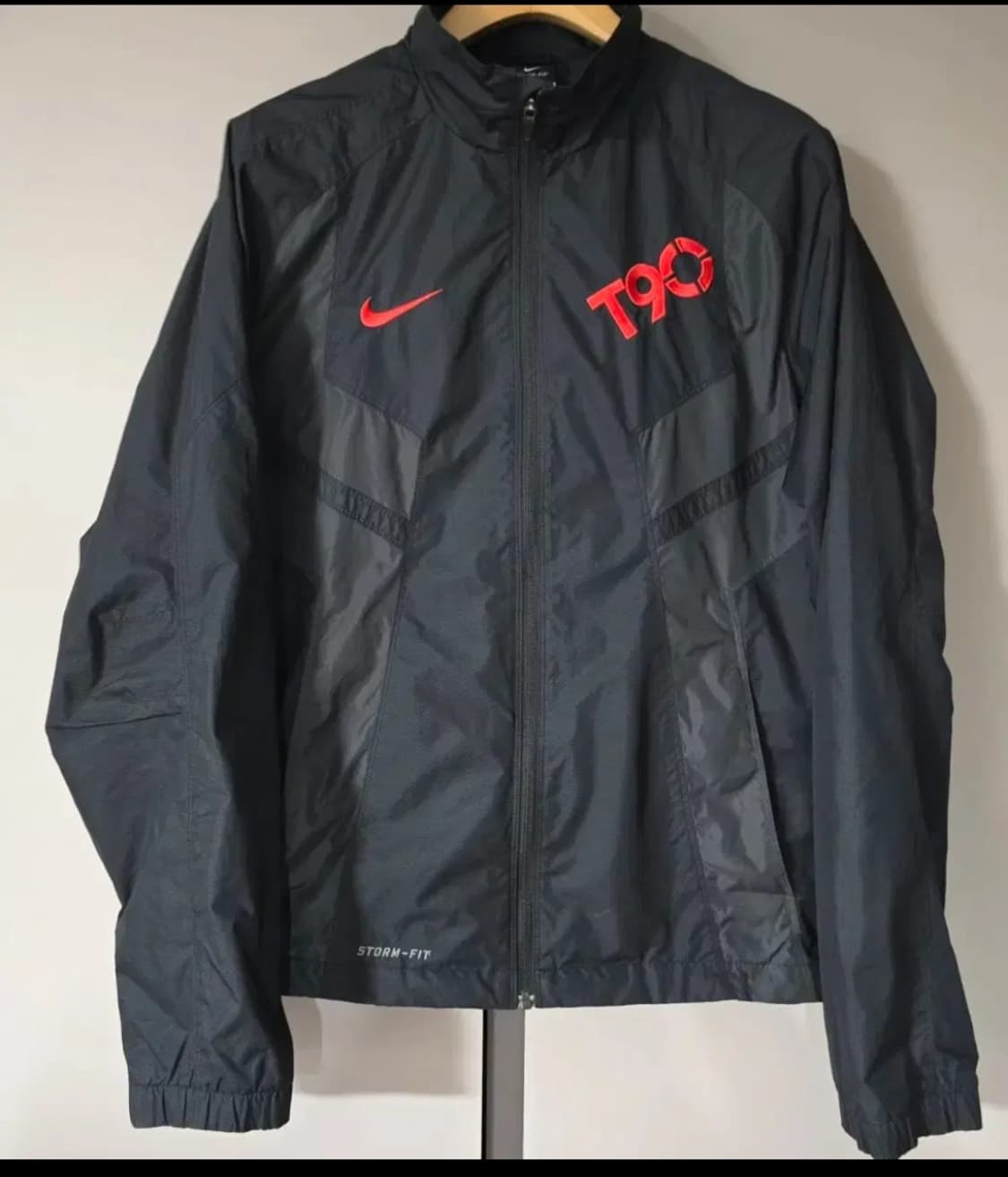 나이키 올드스쿨 T90 토탈90 스톰핏 바람막이 상품이미지3