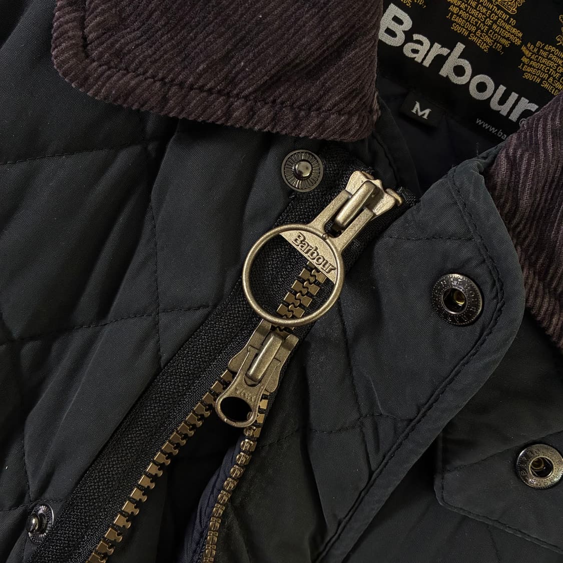 Barbour 바버 코듀로이 카라 블랙 퀼티드 자켓 상품이미지5