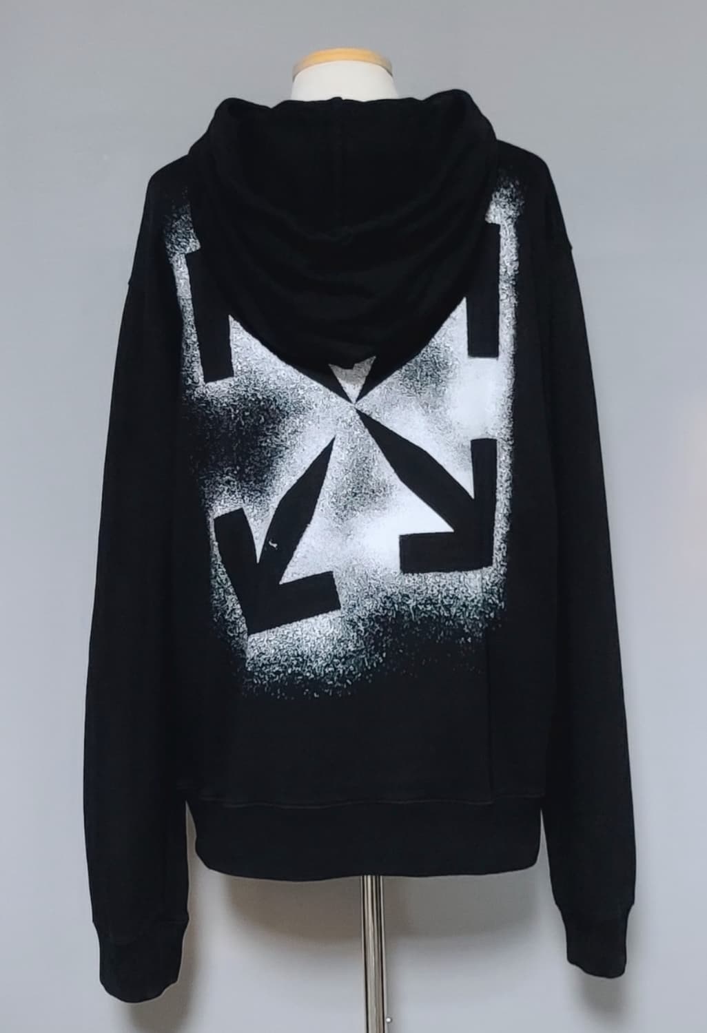 오프화이트 후드티 상품이미지1