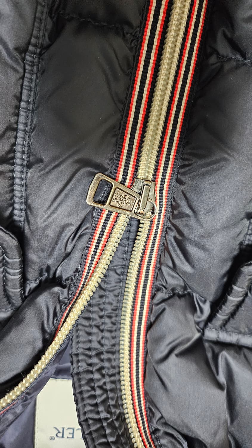 몽클레어 모레인 다운 패딩 점퍼 3호 상품이미지5