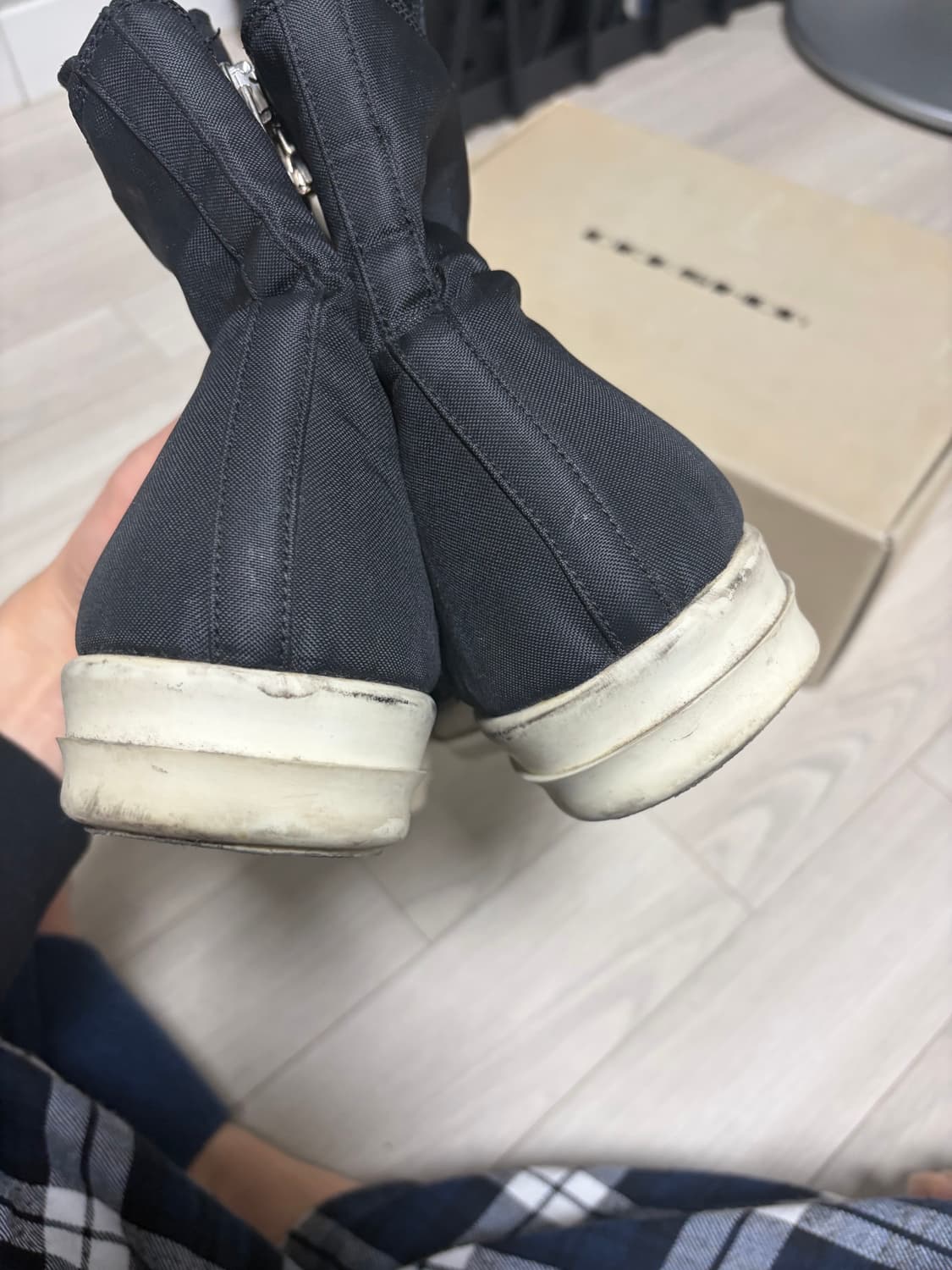 릭오웬스 다크쉐도우 나일론 라몬즈 40.5 상품이미지4