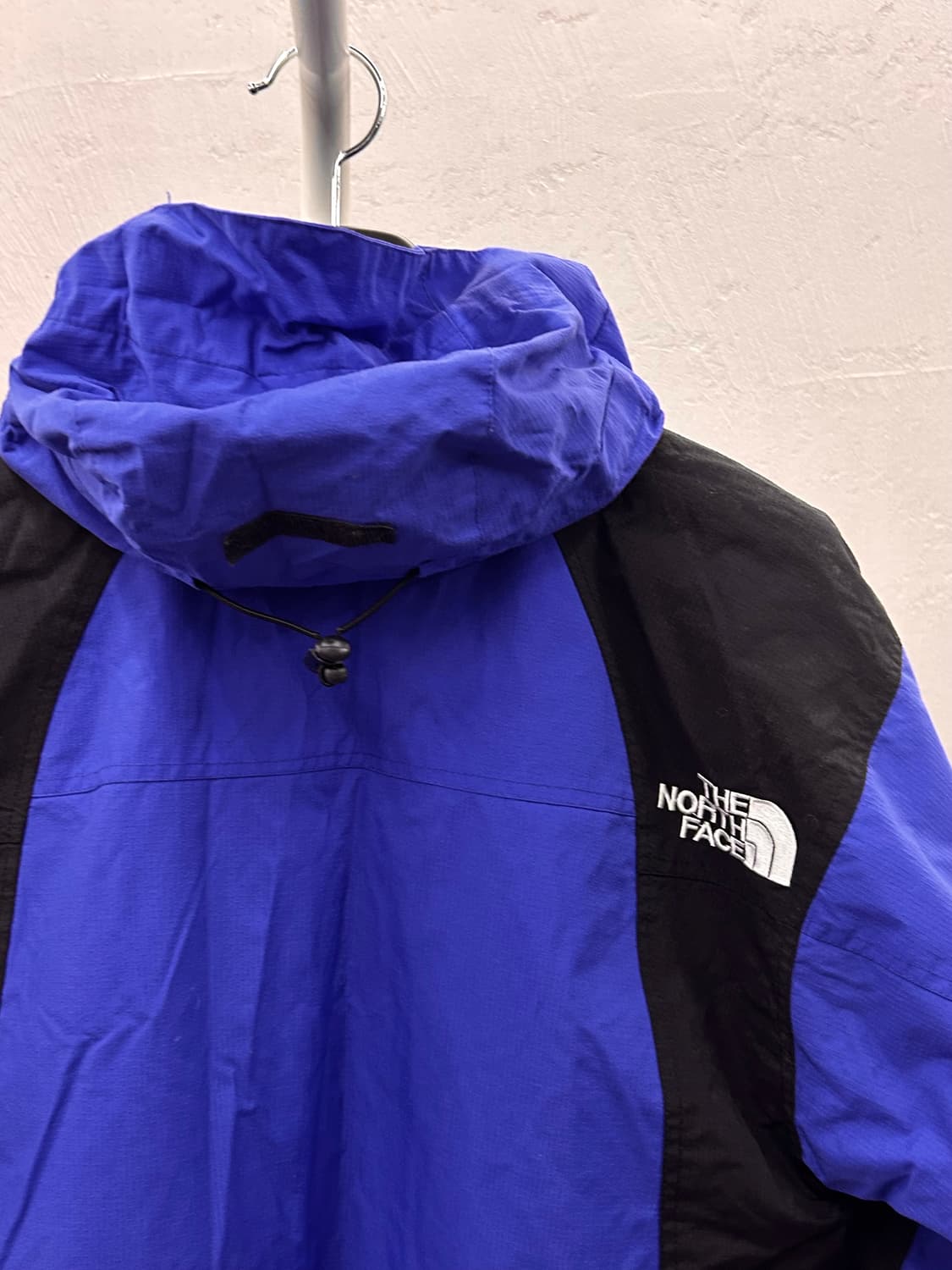 노스페이스 고어텍스 서밋시리즈 방풍 자켓 상품이미지3