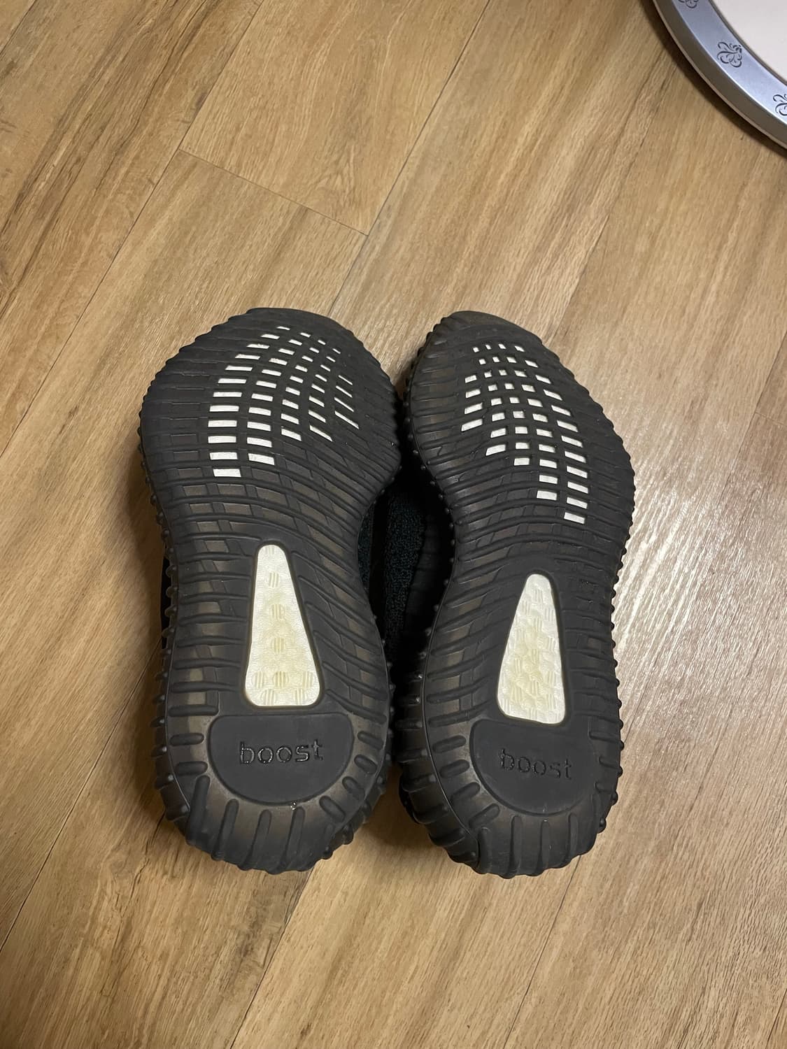 yeezy 350 브레드 220 상품이미지3