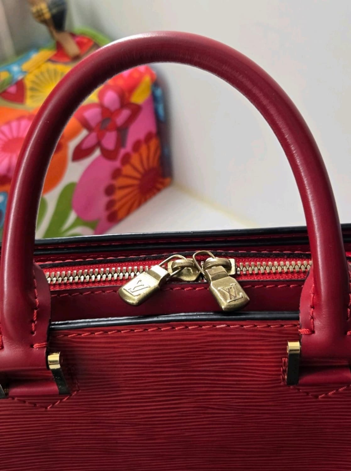 루이비통 에삐 사블롱 레드 핸드백 가격인하 상품이미지10