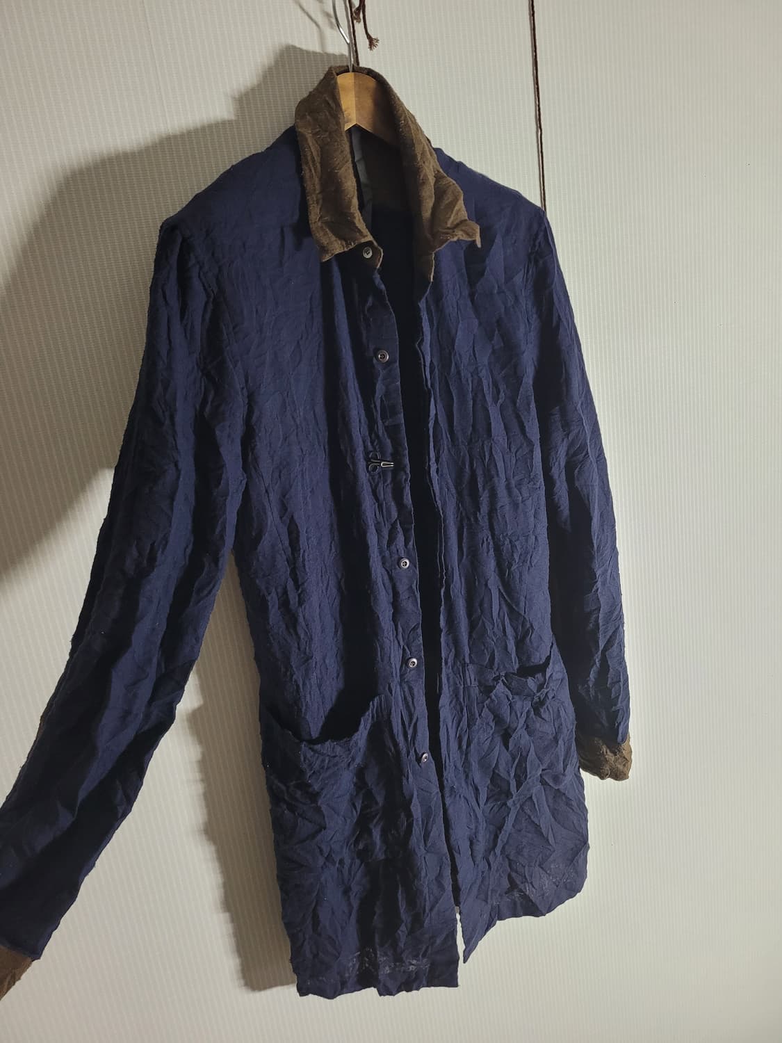 카즈유키 쿠마가이 주름가공 도킹 셔츠 자켓 상품이미지3