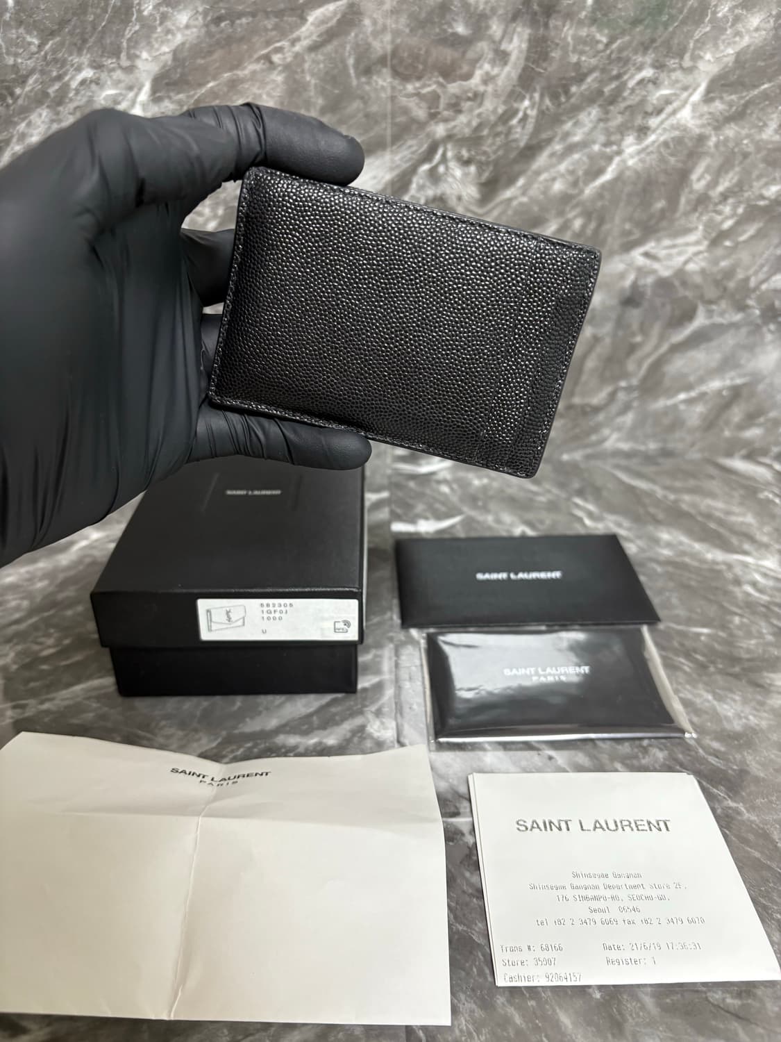 입생로랑 그랑 드 뿌드르 엠보스드 업타운 비즈니스 카드지갑 상품이미지2