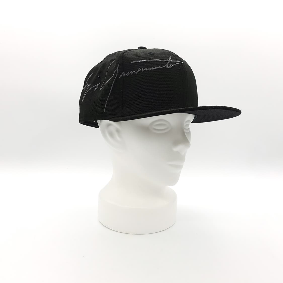 YOHJIYAMAMOTO 요지야마모토 뉴에라 사이드 자수 모자 상품이미지2