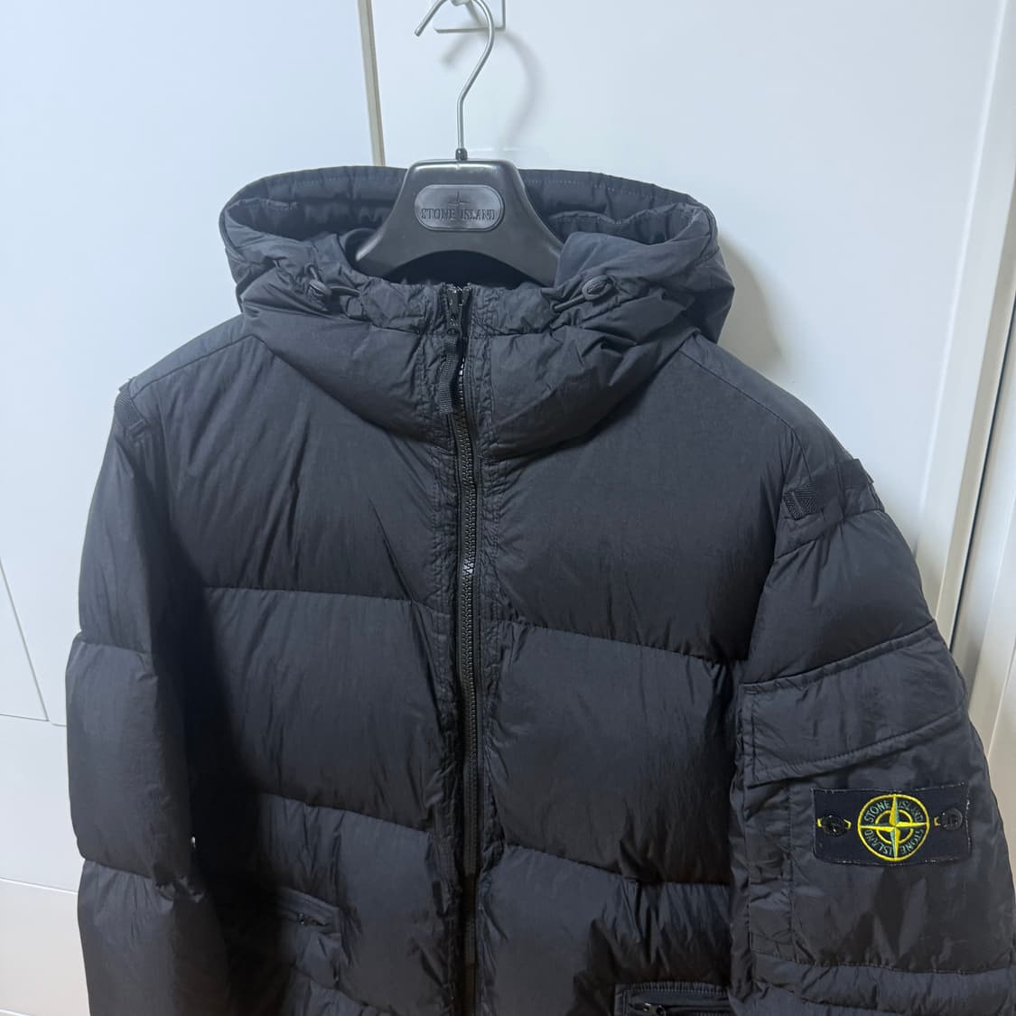 스톤아일랜드 크링클랩스 후드 숏패딩 백화점판
XL사이즈  상품이미지2