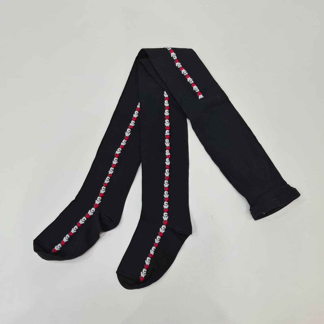 하트 레터링 세로줄 자수 블랙 타이즈 팬티스타킹 상품이미지1