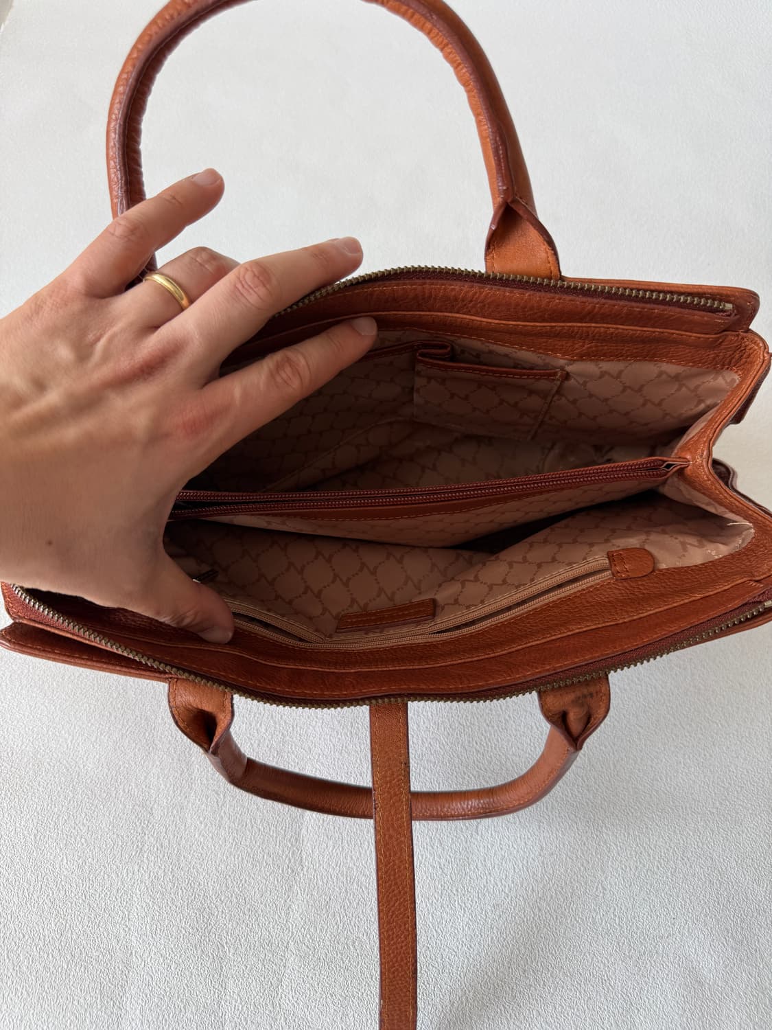 NICOLE ST. GILLES 레더 토트백 상품이미지7