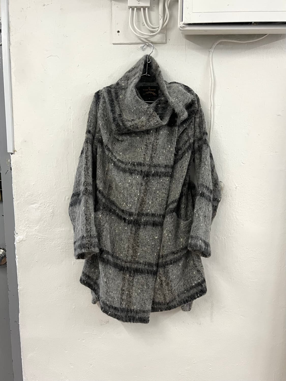 비비안웨스트우드 알파카 모헤어 하이넥 드레이프 자켓 상품이미지2