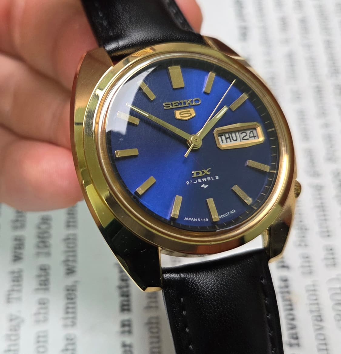 빈티지 세이코 DX 퍼플블루 금장 데이데이트 5139 오토매틱 
 상품이미지7