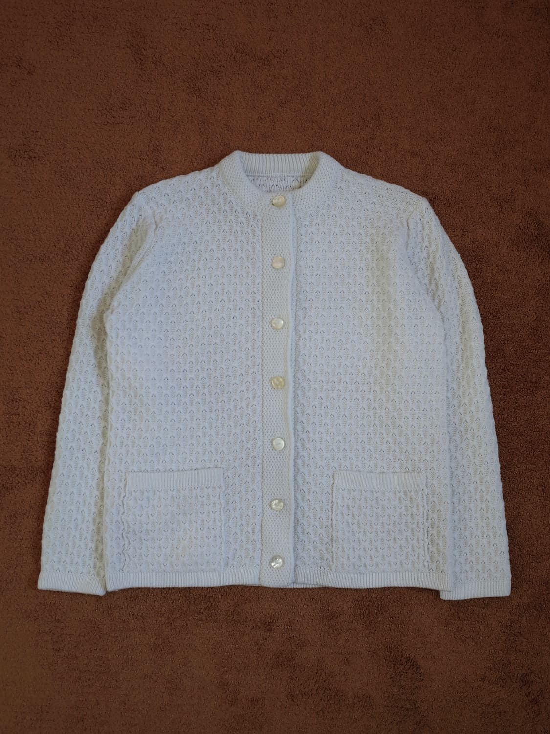 크림 빈티지 버튼 니트  상품이미지1