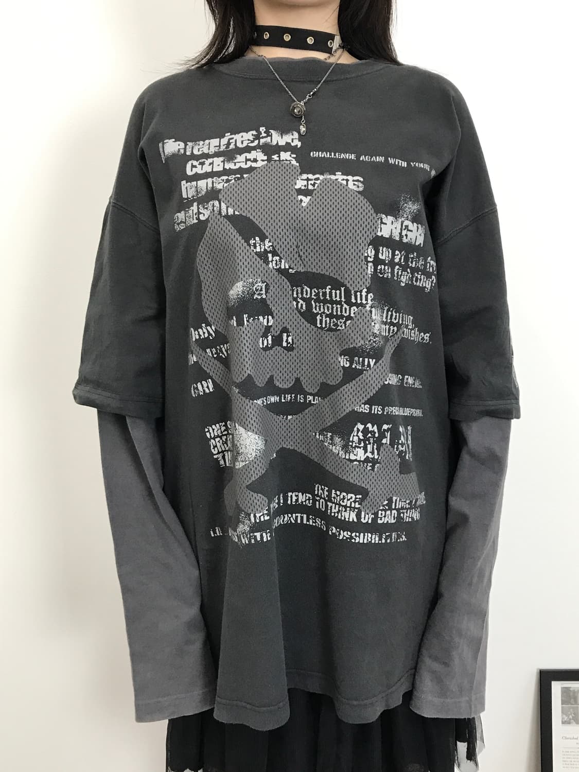 Grigri Layered Gothic Graphic Tee 상품이미지2