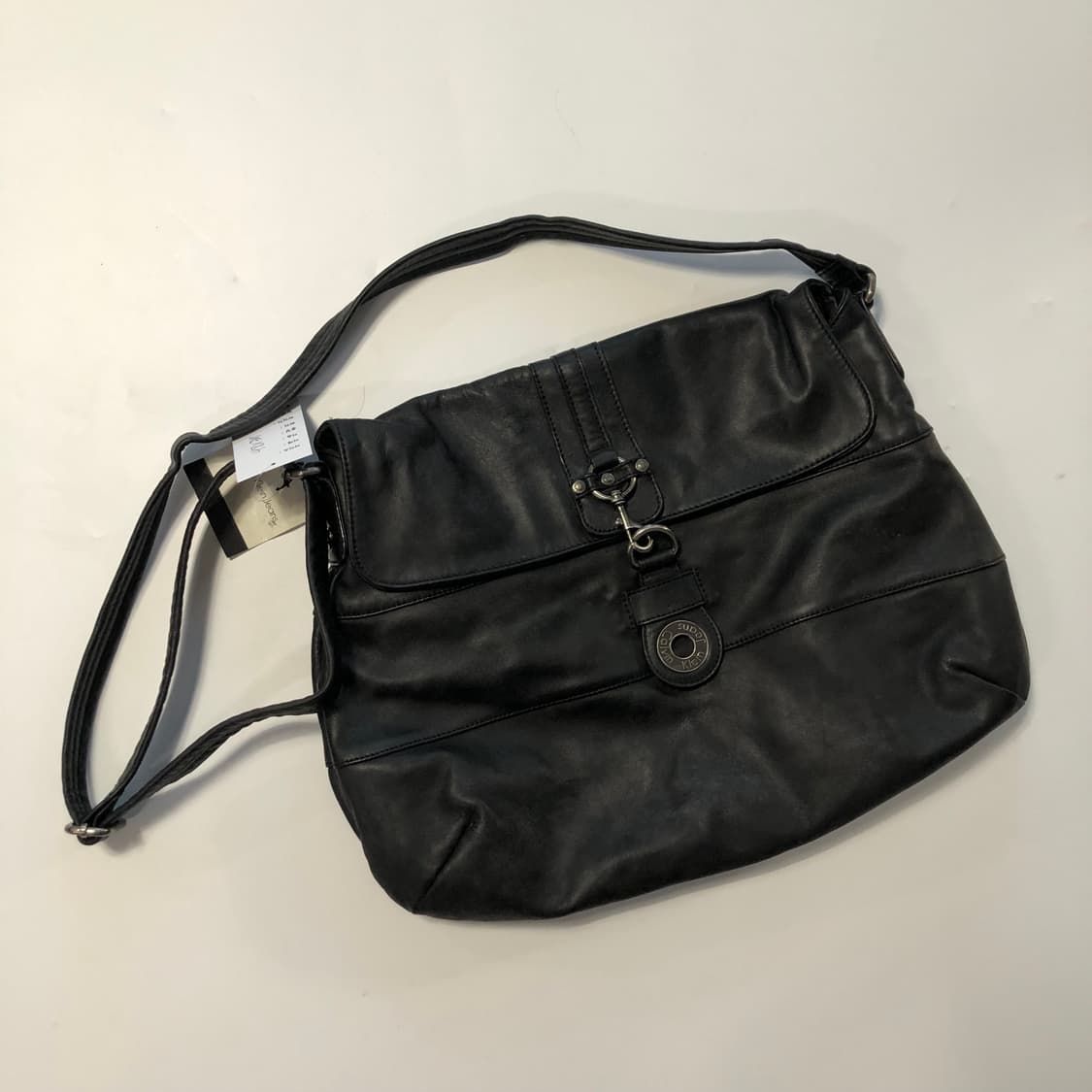 2000s 캘빈클라인 레더백 상품이미지1