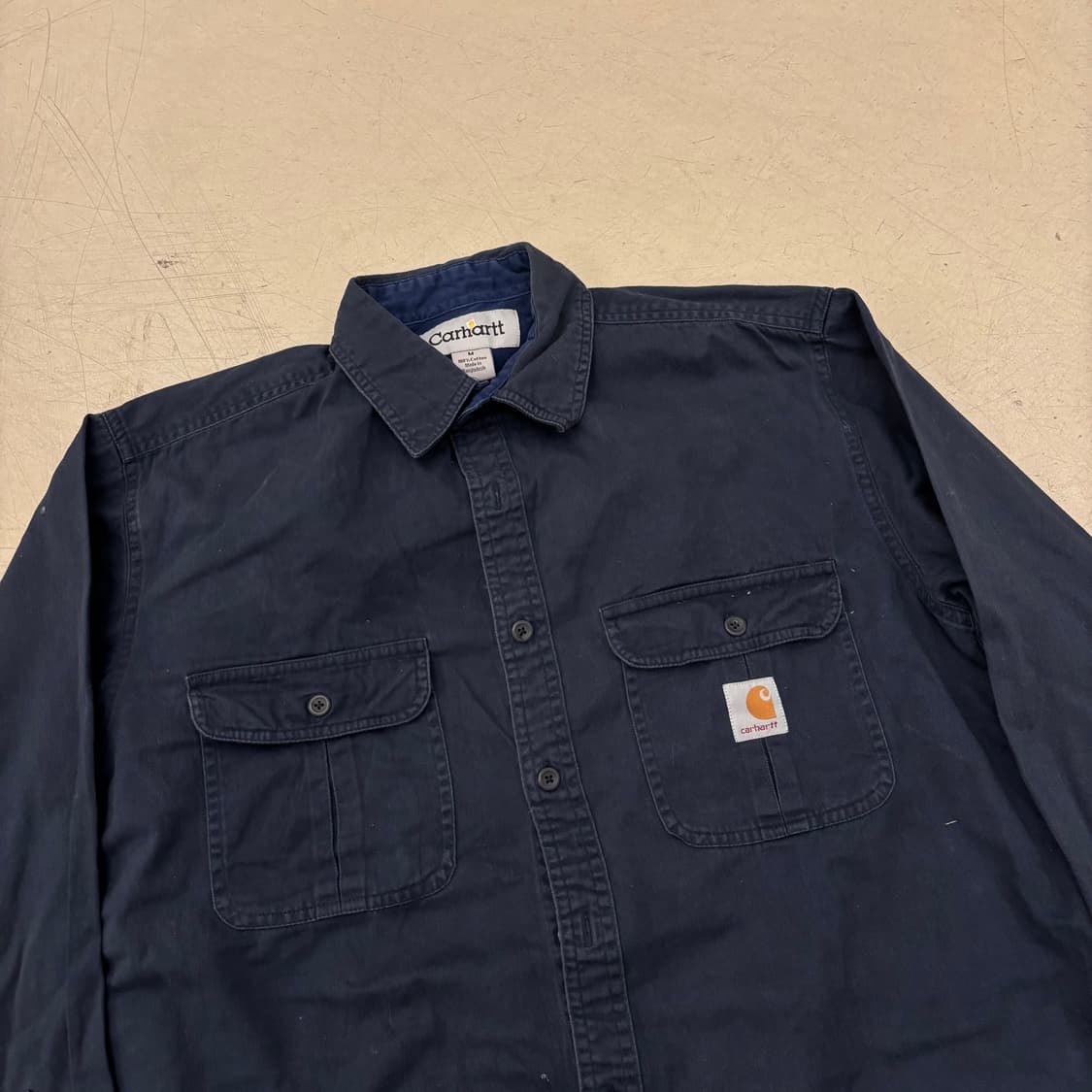 칼하트 네이비 워크 셔츠 상품이미지2
