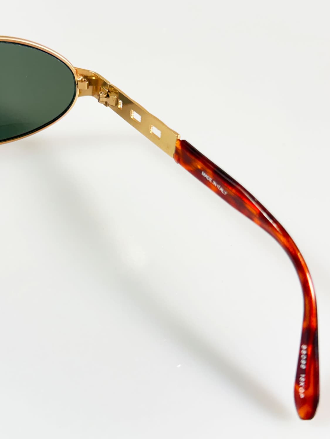 90s KINE 골드 슬림 오벌 메탈 프레임 빈티지 선글라스 상품이미지6