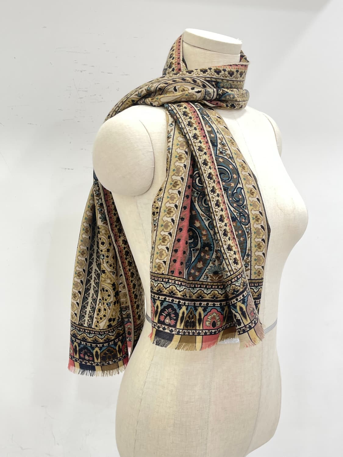 에트로 캐시미어 실크 머플러  상품이미지4