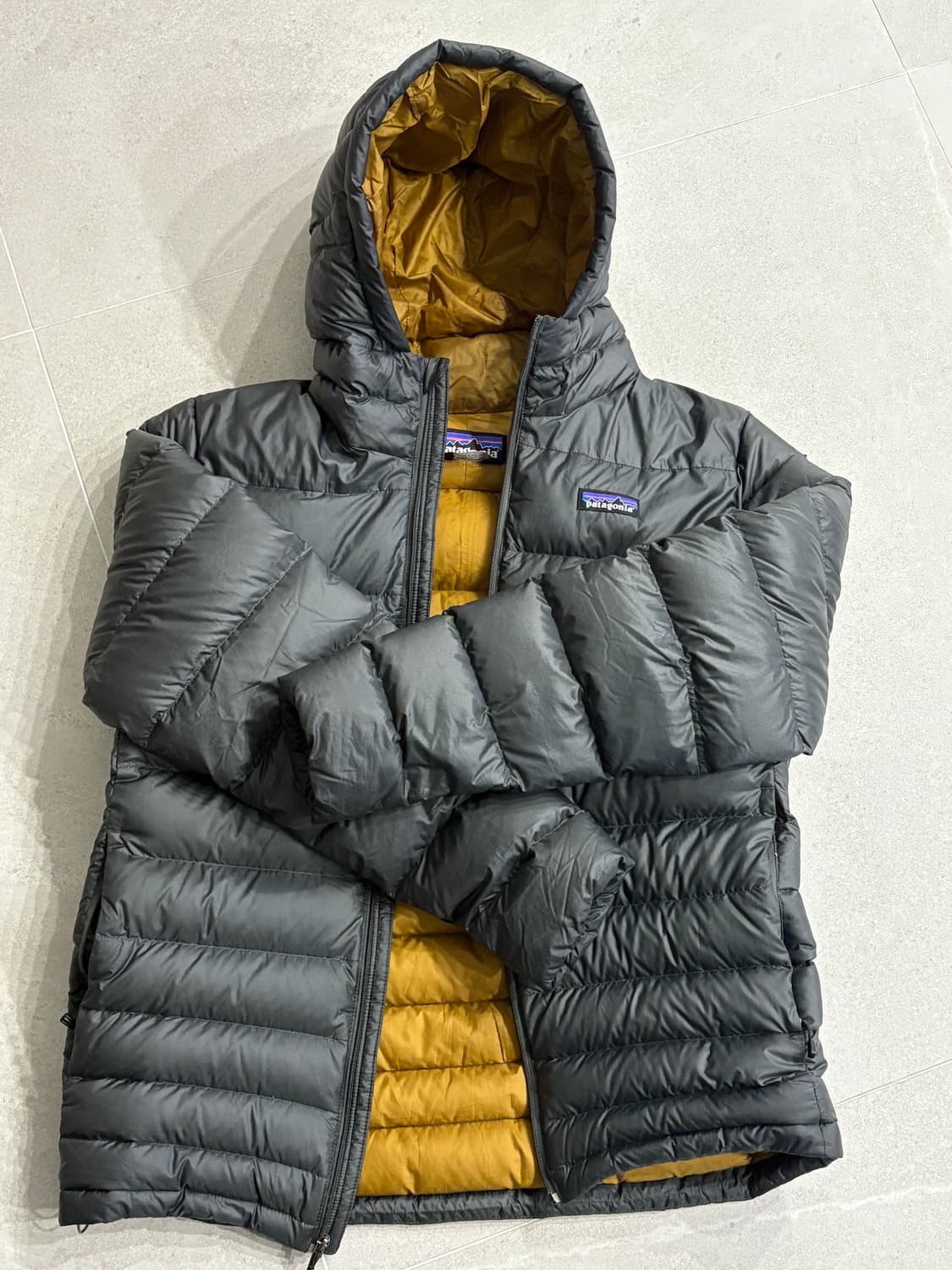 파타고니아 다운 자켓 후디 경량패딩 상품이미지1
