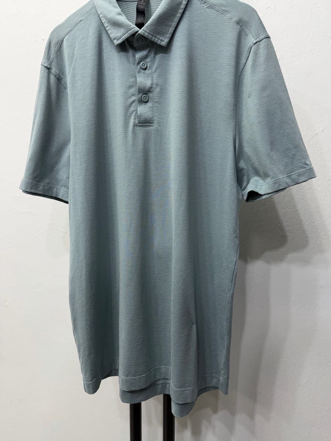 정품) 룰루레몬 남성 기능성 반팔티 M 상품이미지3