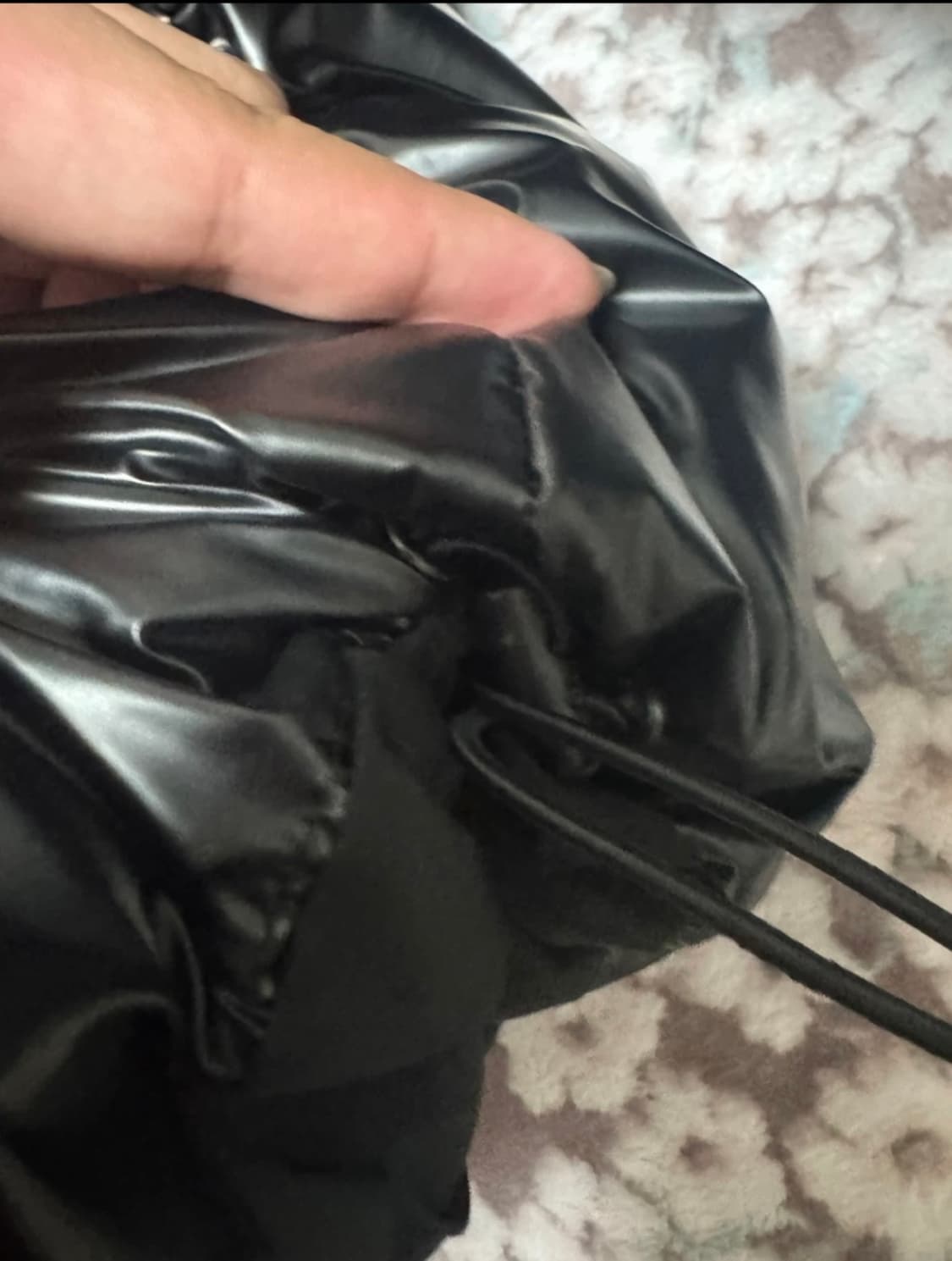 무센트 유광패딩 상품이미지4