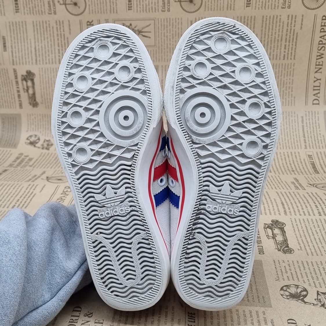 아디다스 니짜로우 흰빨파 운동화 220 상품이미지3