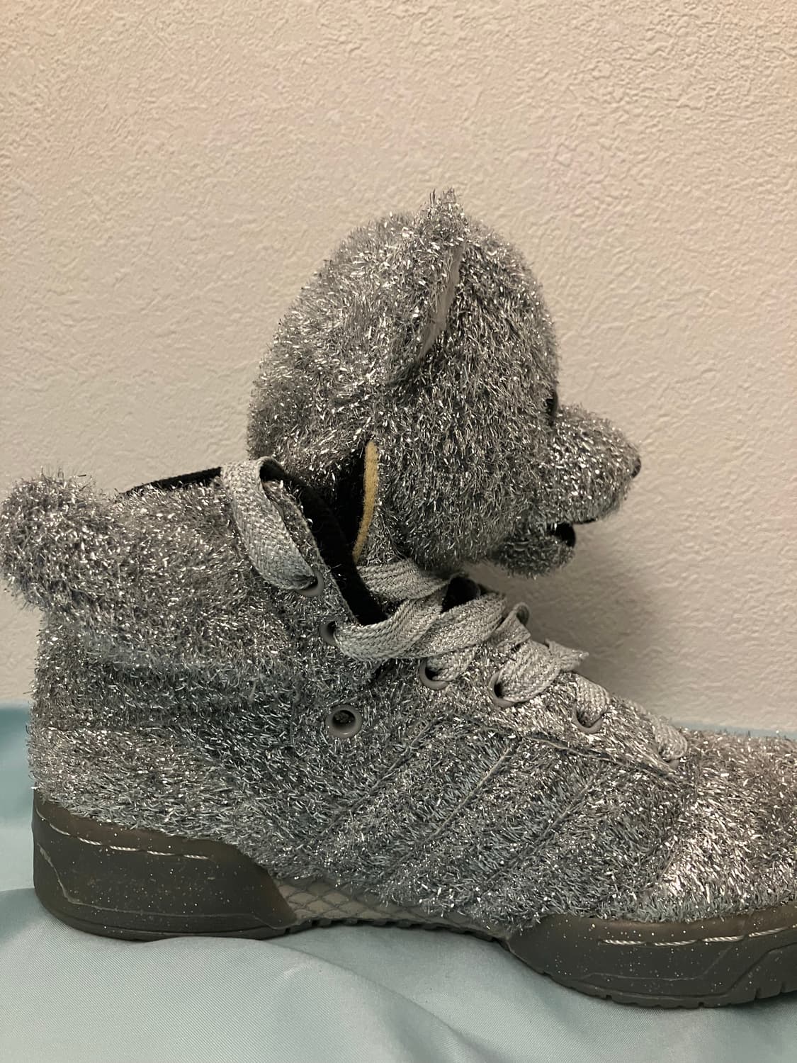 제레미스캇x아디다스 테디베어 실버 새상품(박스x) 상품이미지4