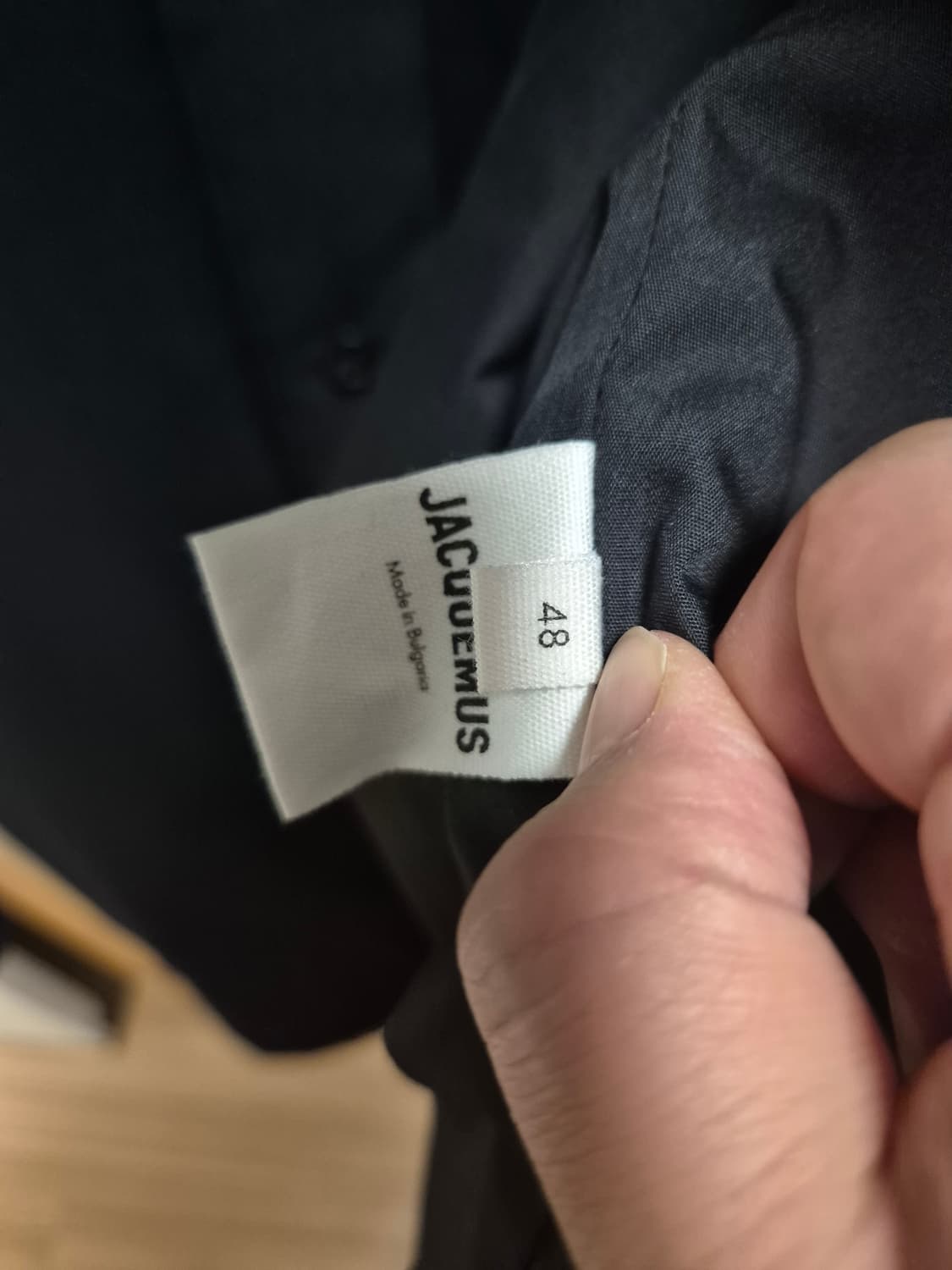 자크뮈스 라 블랑제 슈미즈 (패딩셔츠) 네이비 46 상품이미지4