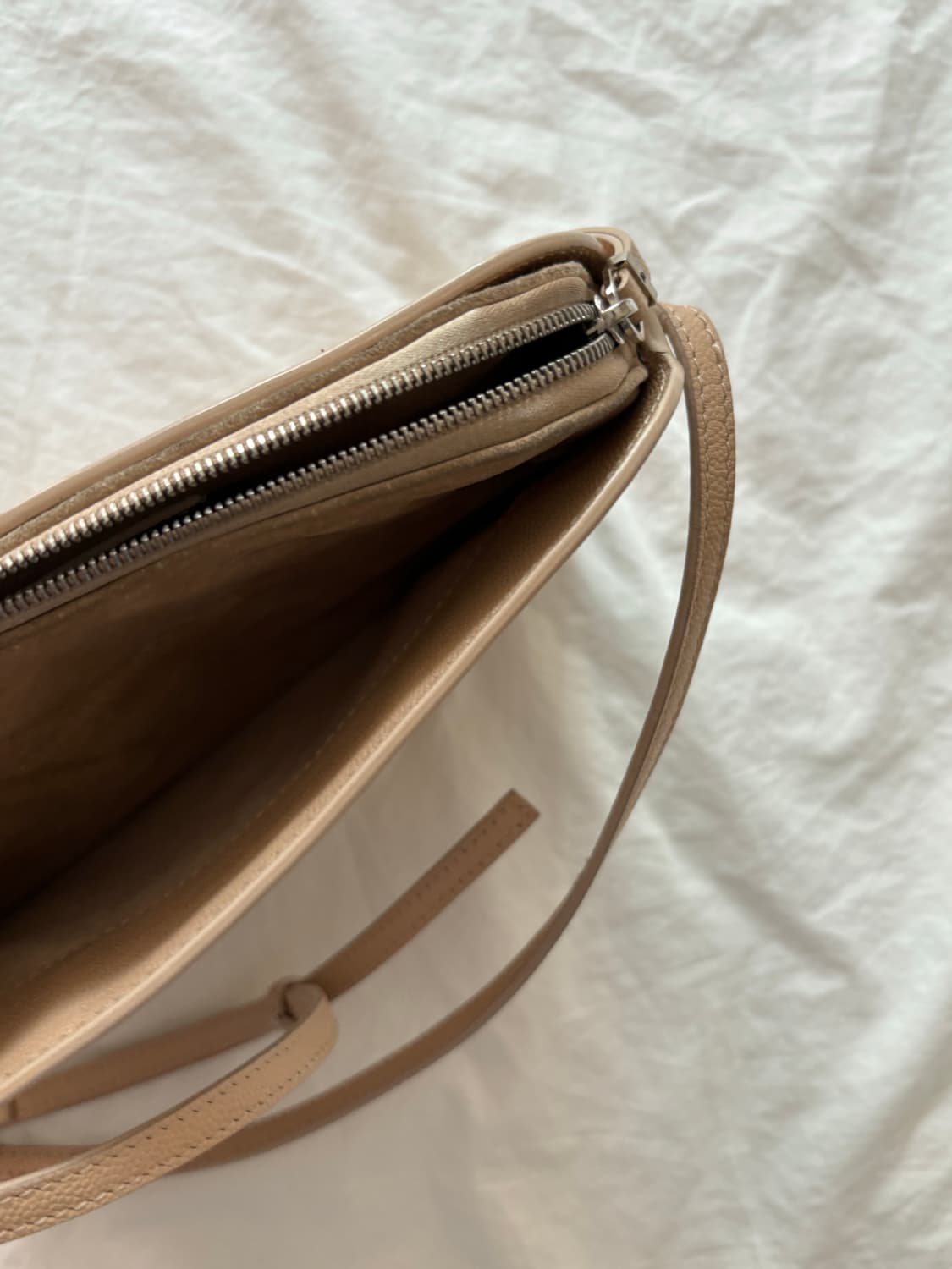 Therow 더로우 크로스백 베이지 상품이미지8