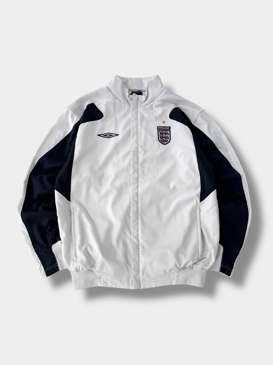 엄브로 루즈핏 06-08 잉글랜드 국대 트랙 바람막이 자켓  상품이미지1