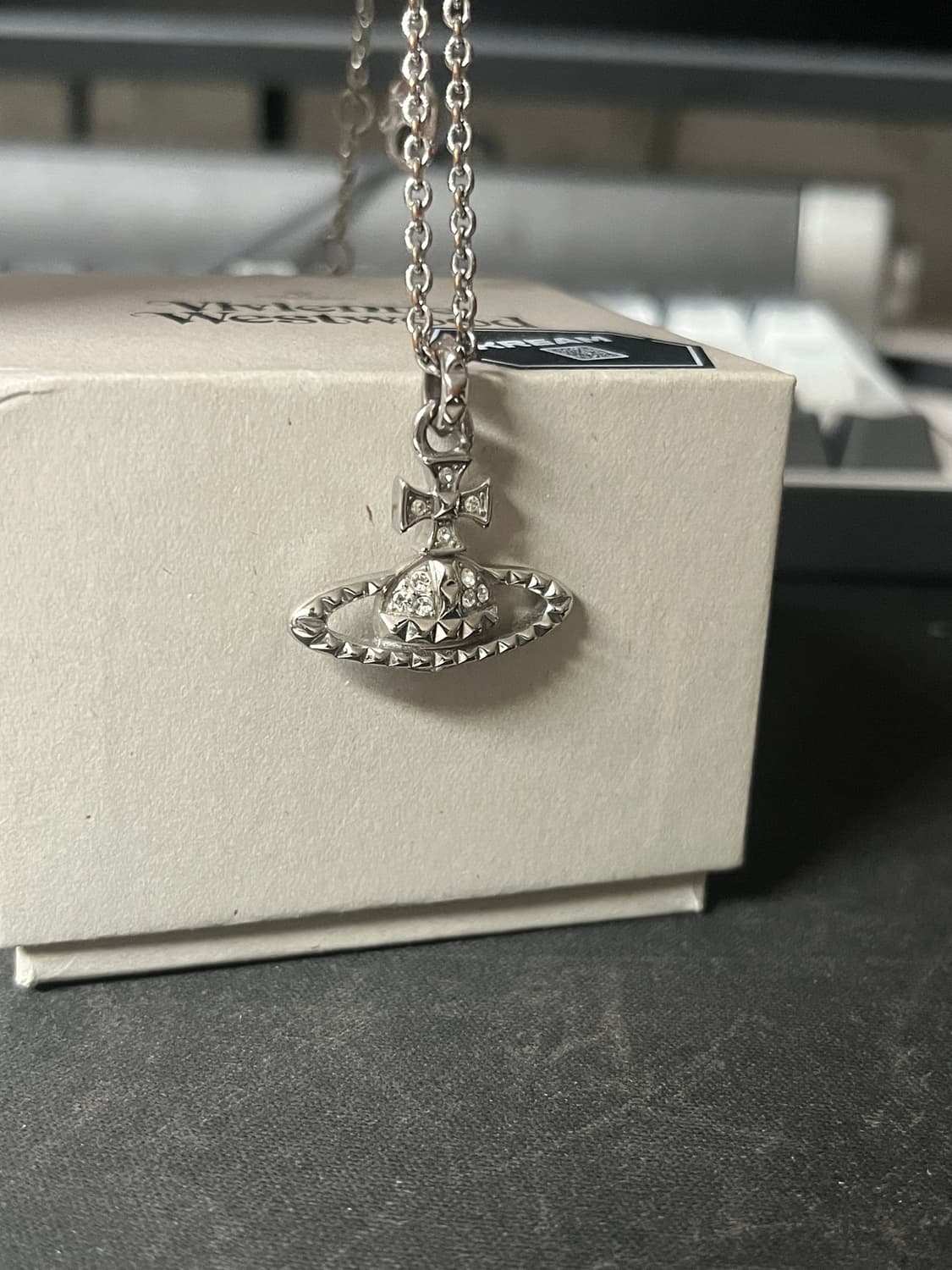 비비안웨스트우드 메이페어 바스 릴리프 상품이미지1