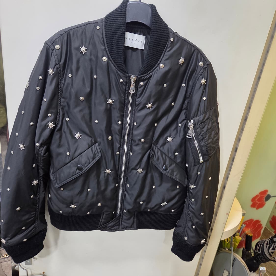 산드로 스터드 크롭 봄버 상품이미지1