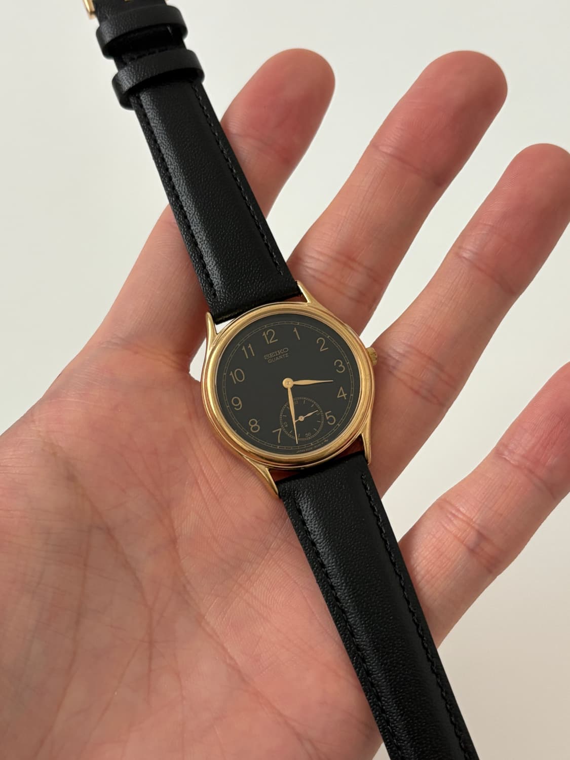 80s black dial small seconds gold quartz 상품이미지2