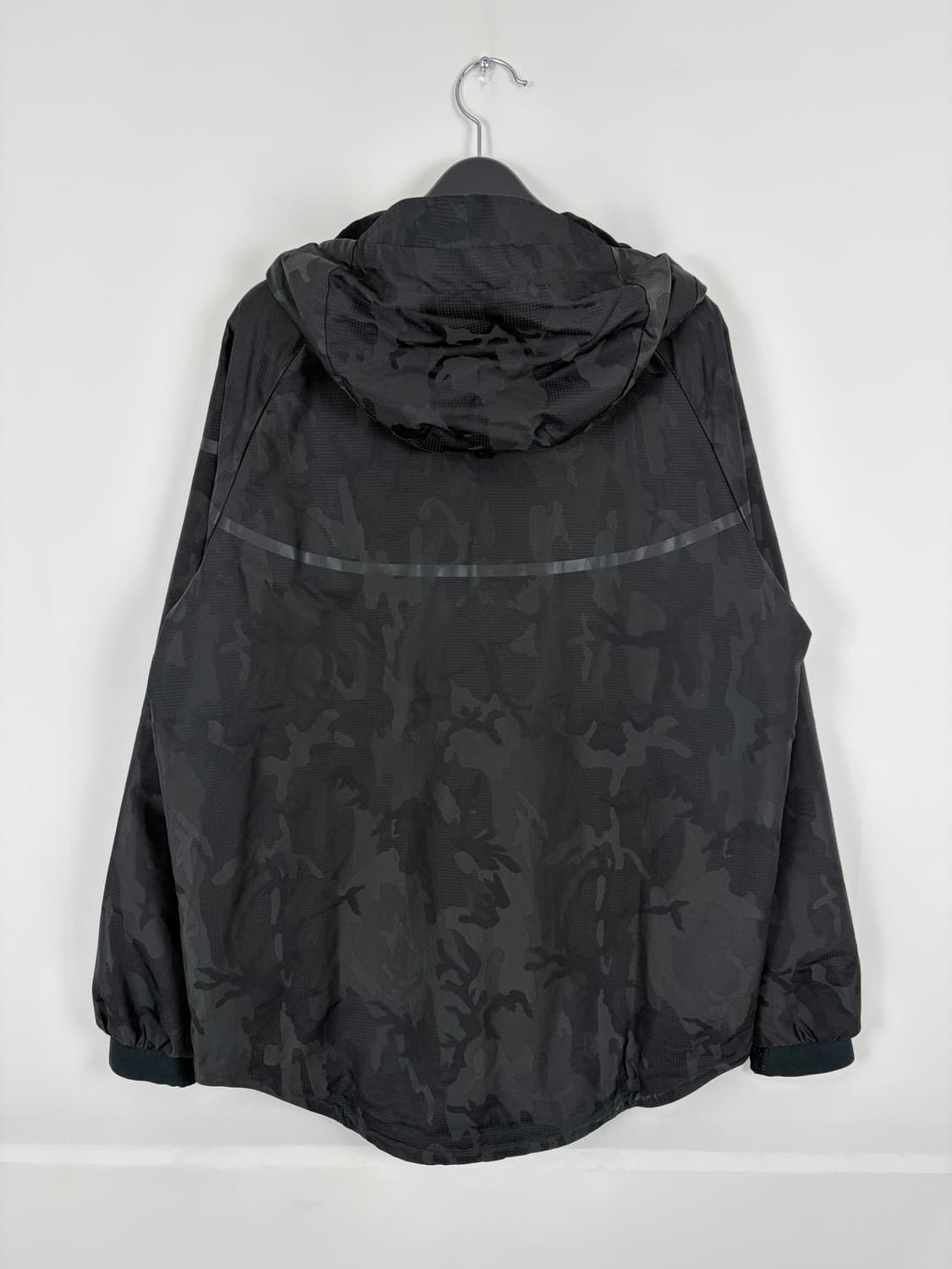 a131) 나이키 카모 패턴 테크팩 바람막이 상품이미지5