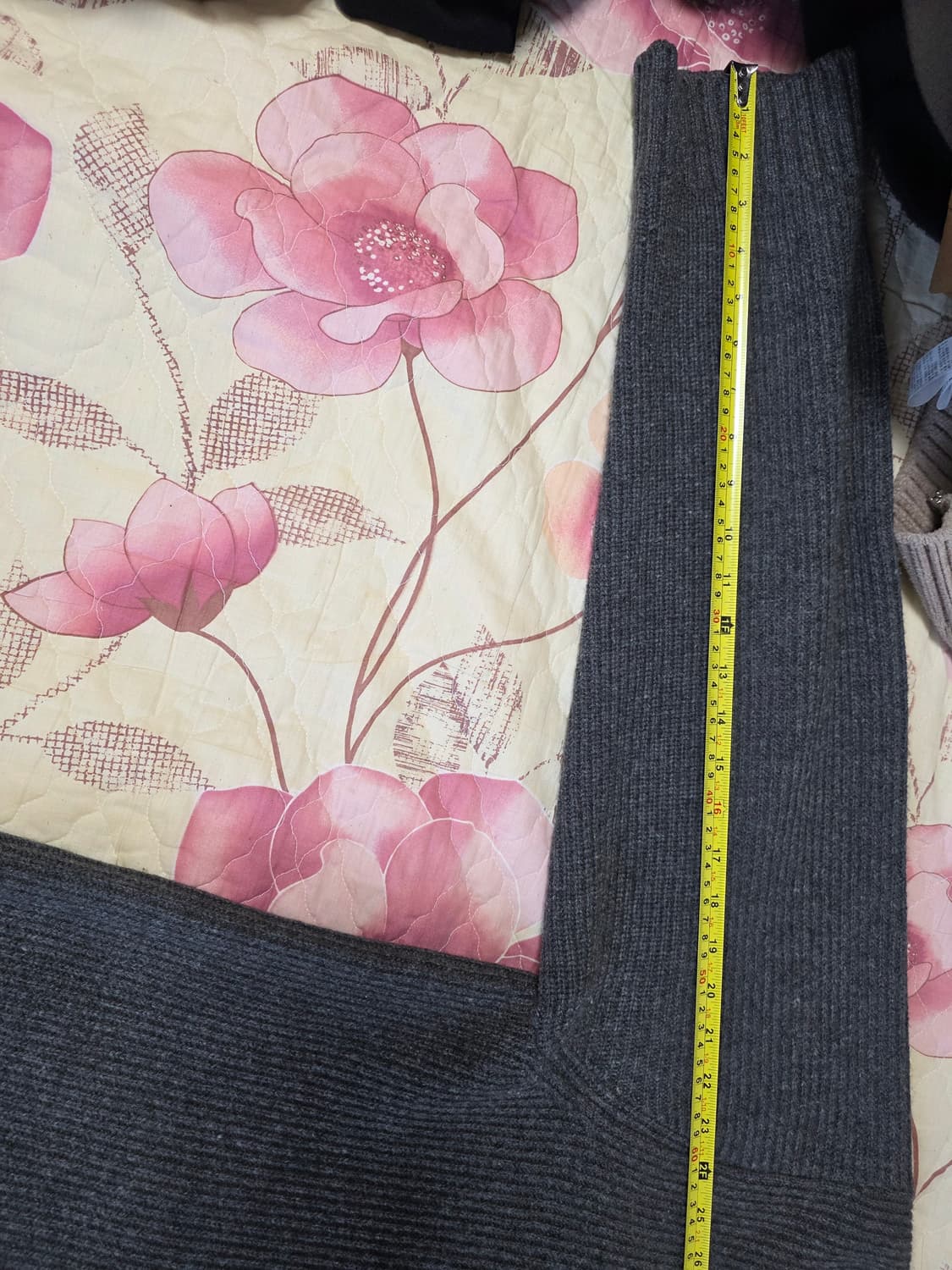 타임옴므 울라운드넥 니트 탑 다크그레이 상품이미지7