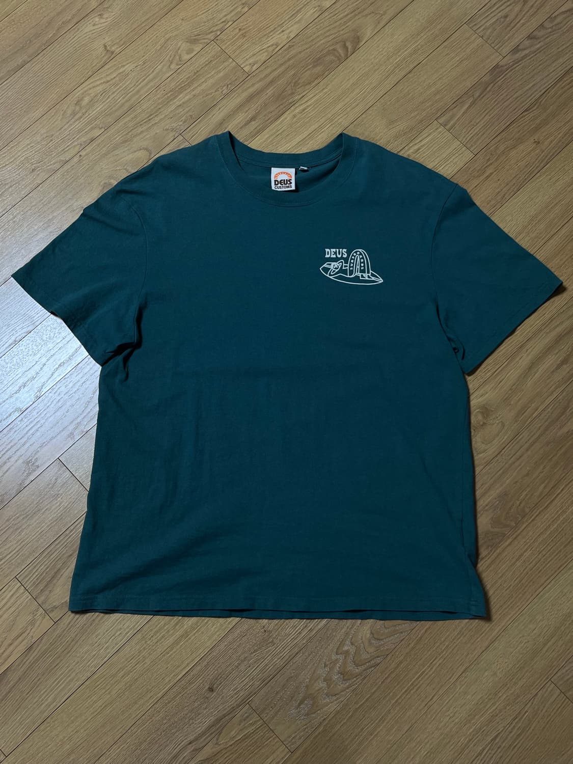 데우스 엑스 마키나 반팔 [L] 상품이미지1