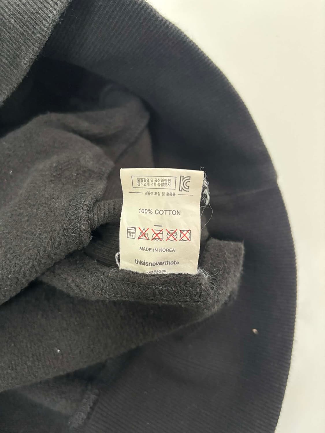 디스이즈네버뎃 T로고 아치 블랙 스웨트셔츠 맨투맨(S) 상품이미지5