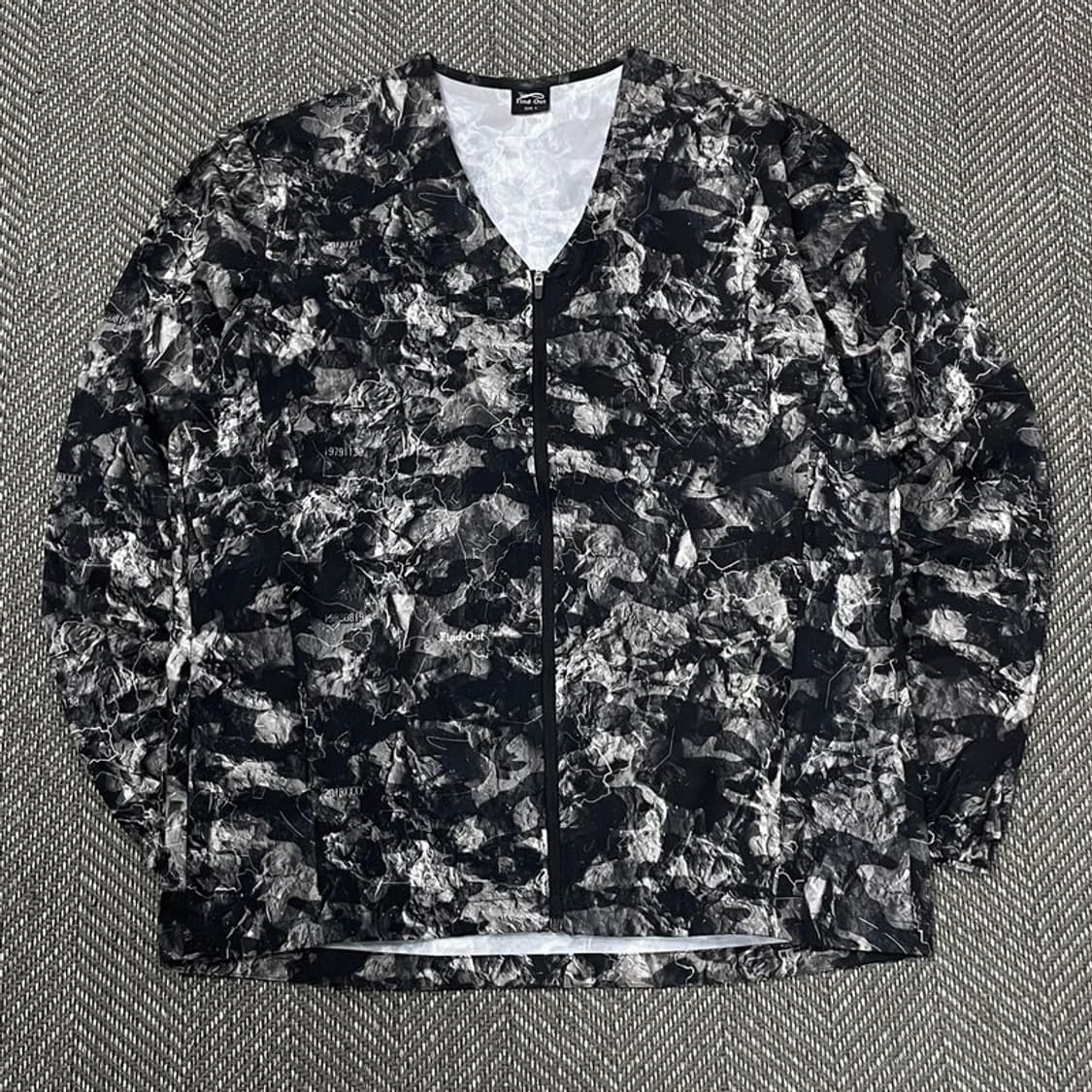 파인드 아웃 그래픽 논카라자켓 v0299 상품이미지1