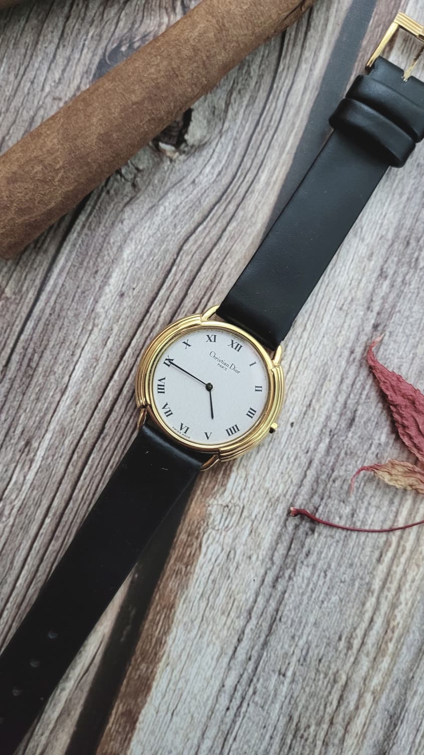 [연말세일]정품 크리스찬디올 골드 3단 라운드 남여공용 시계 상품이미지4