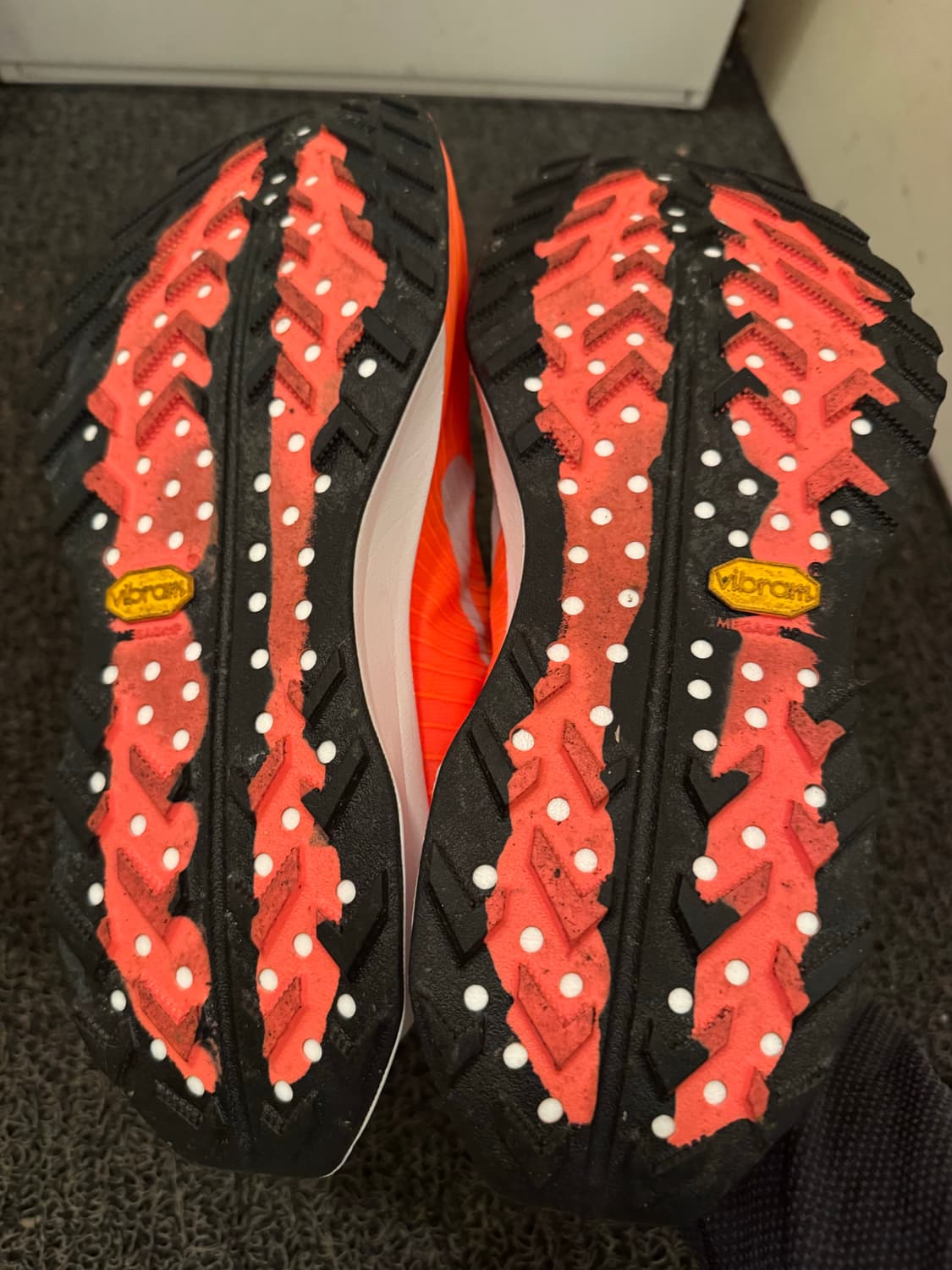 나이키 ACG 울트라플라이 트레일 하이퍼 크림슨 토탈 오렌지 상품이미지5