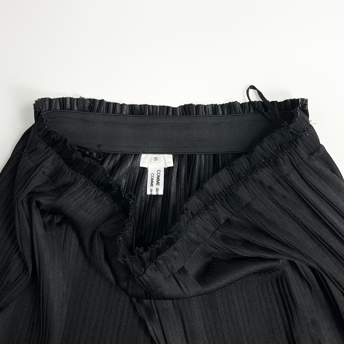 꼼데가르송 폴리 플리츠 롱 스커트 상품이미지8