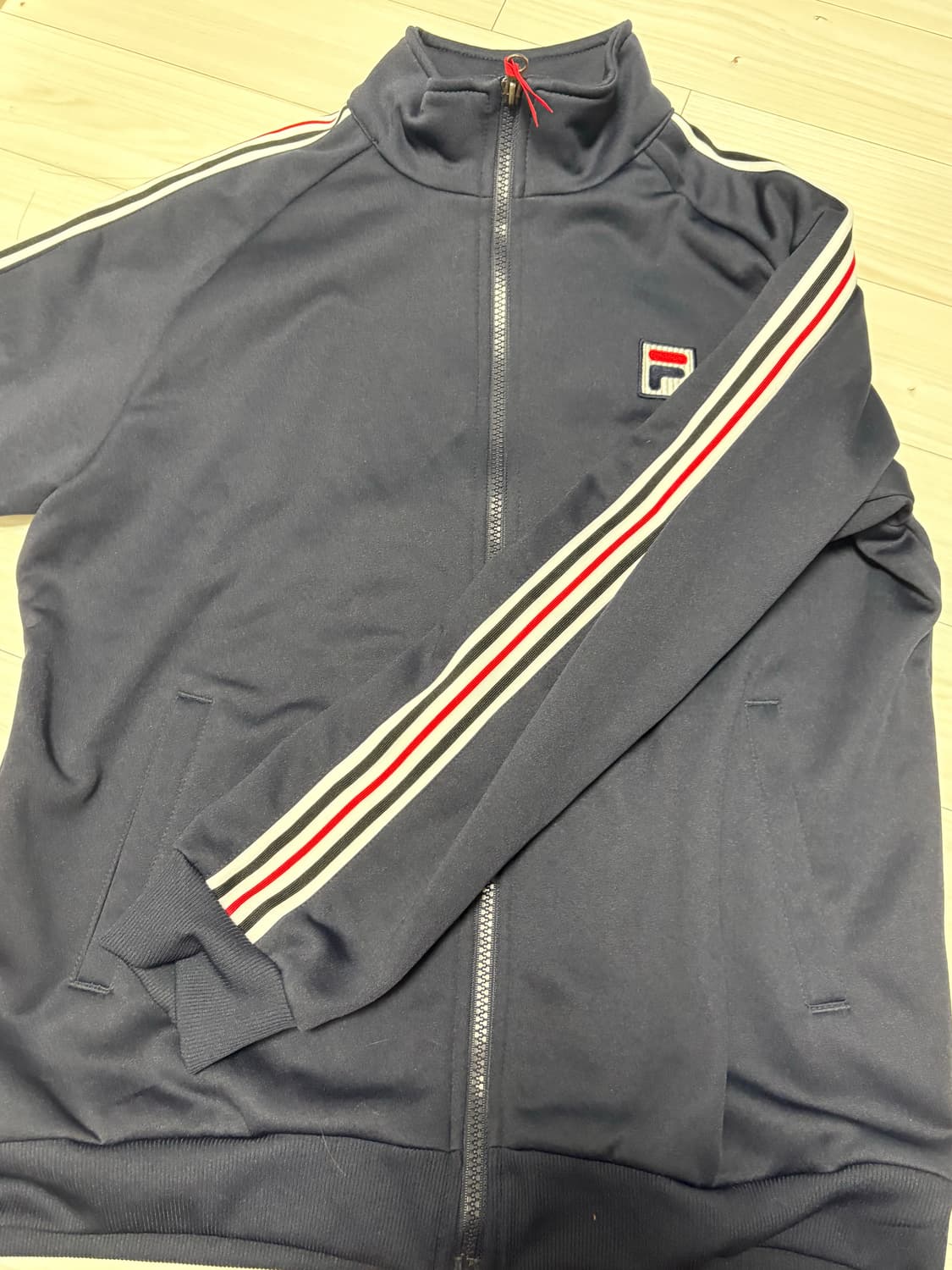 휠라 남색 직업 상품이미지1