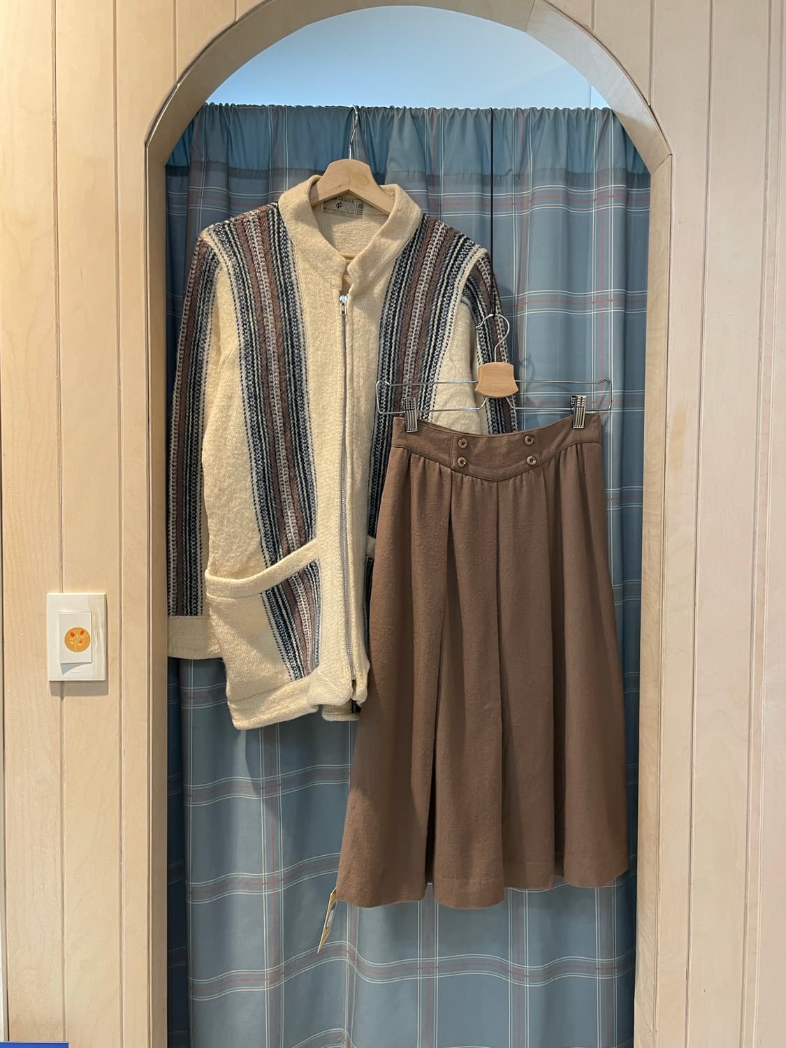 일본빈티지 버튼디테일 핀턱스커트 상품이미지3